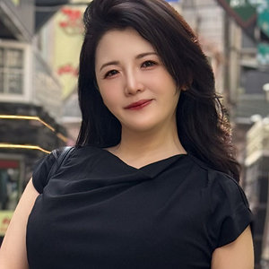 【無料ダウンロード】すずかさん｜htut678